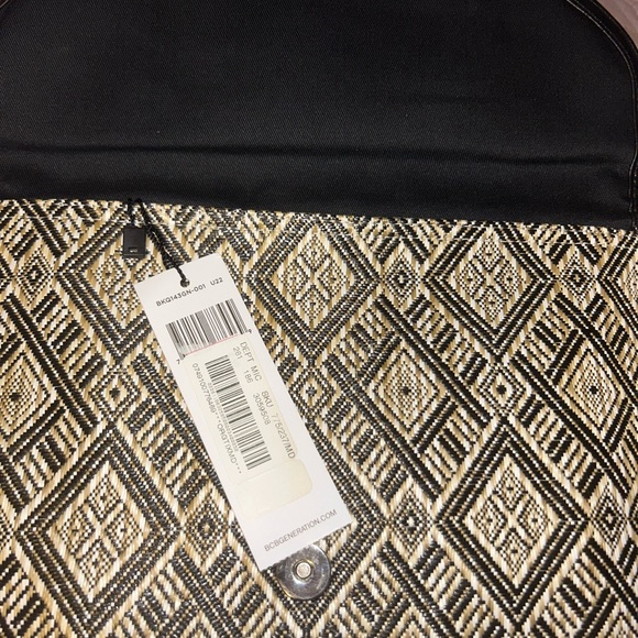 NWT BCBG Envelope Bag - Picture 4 of 5